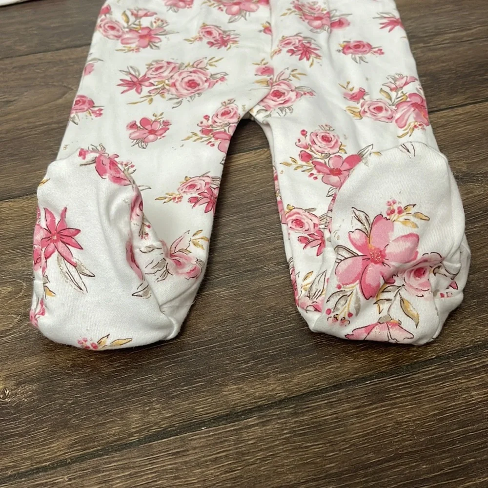 Miniclasix Footed Onesie, Size 9 Months